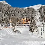 Luxury Chalet *