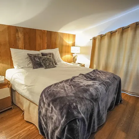 كرانس لوكشري لودجز