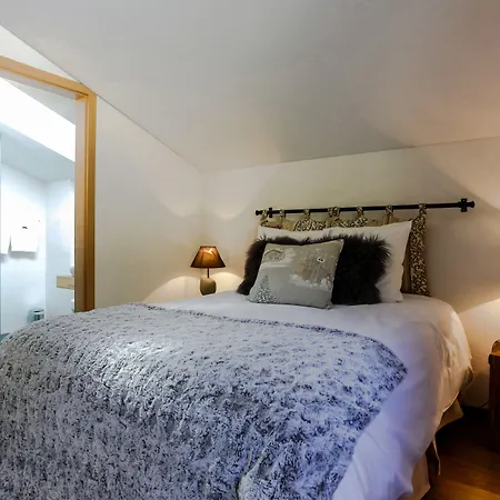 كرانس لوكشري لودجز