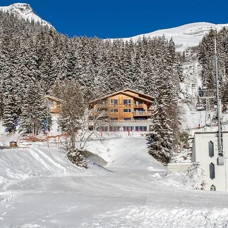 كرانس لوكشري لودجز شاليه *