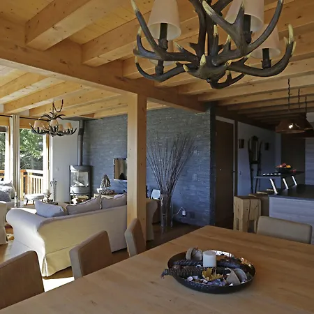 Luxury Lodges קראנס-מונטנה